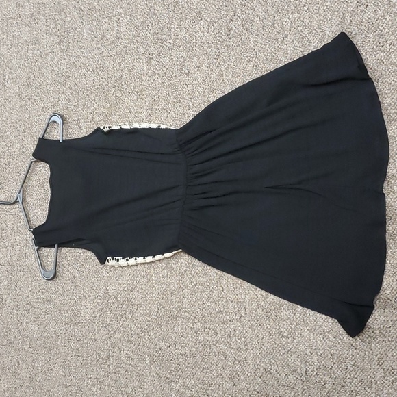River Island Black And Beige Crochet Dress Size Small EUC - Picture 5 of 9